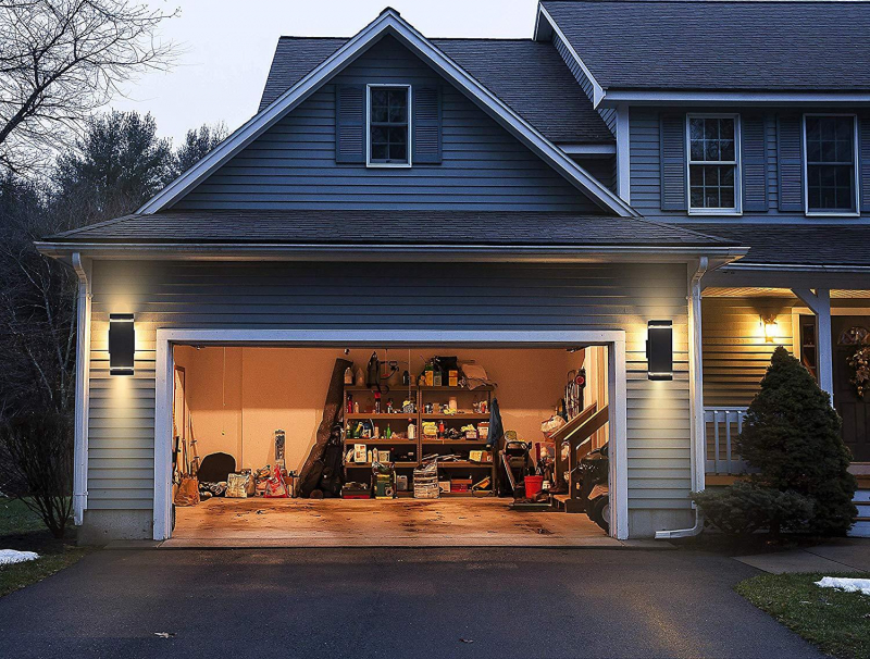 Cerdeco 28659TN Outdoor LED Wall Light, 2700K Warm White Light, Matte Black Painted Porch Light   MLB01